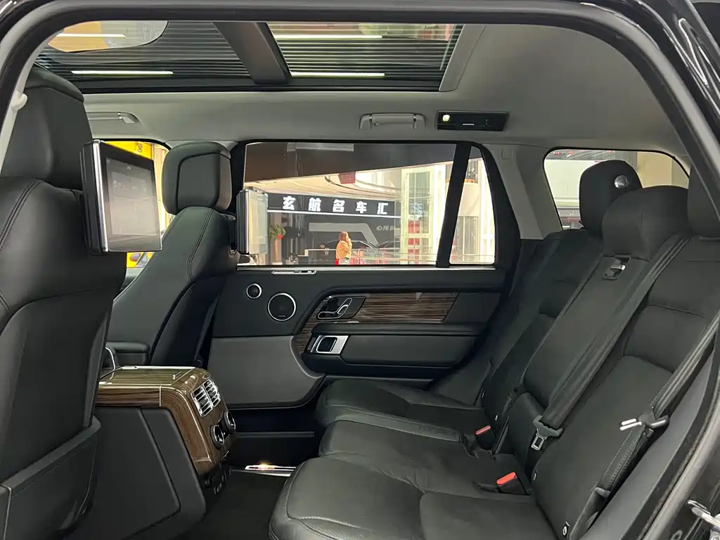 Land Rover Range Rover 2019 — фото 12
