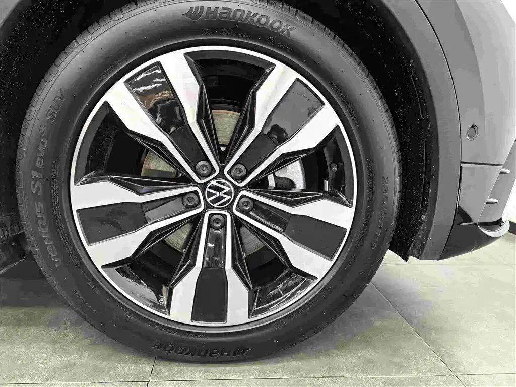 Volkswagen Tiguan L 2025 — фото 20