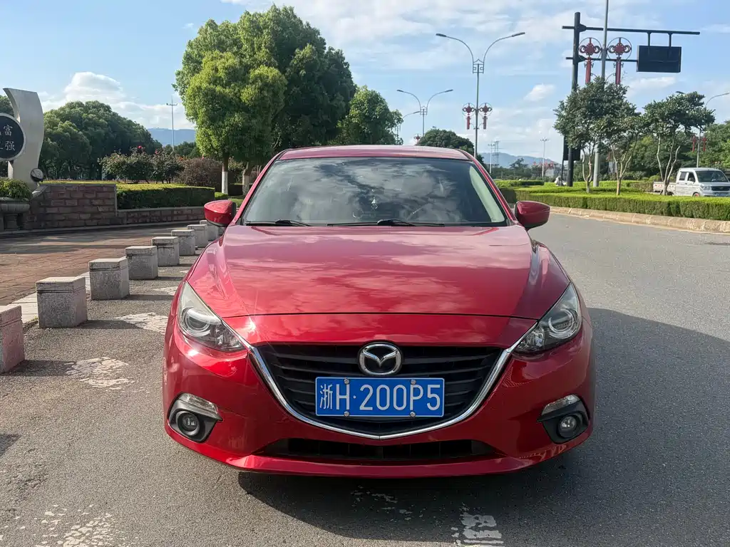 Mazda 3 Axela 2015 — фото 2