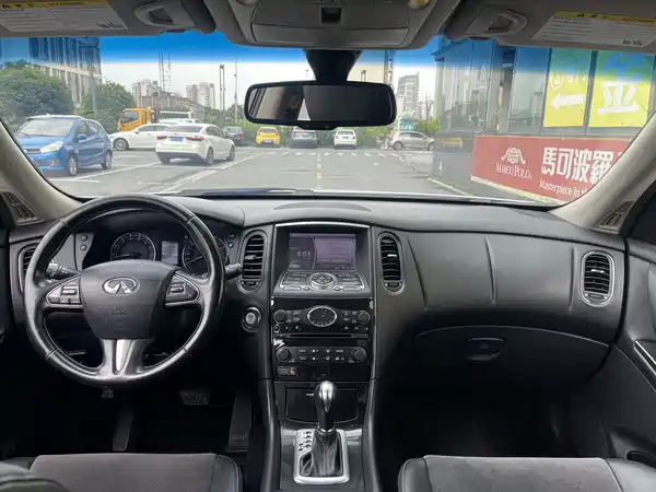 Infiniti QX50 2015