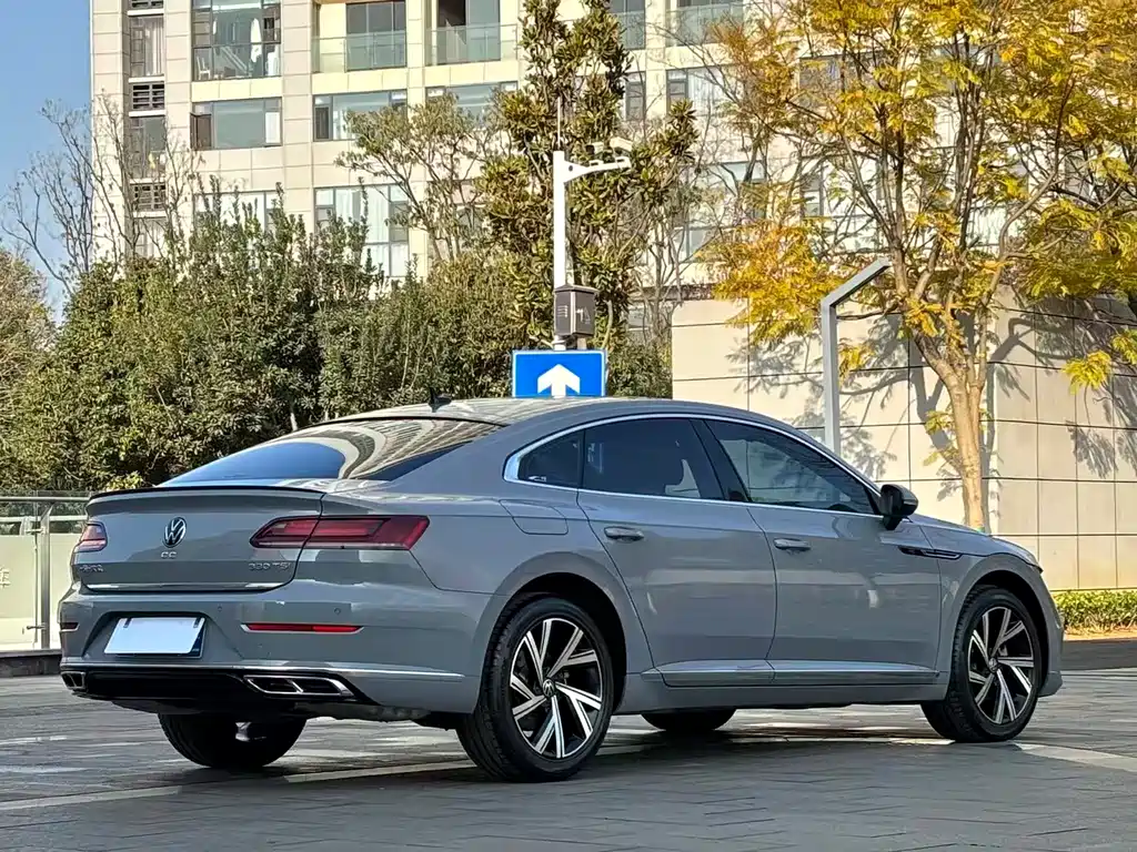 Volkswagen CC 2022 — фото 4