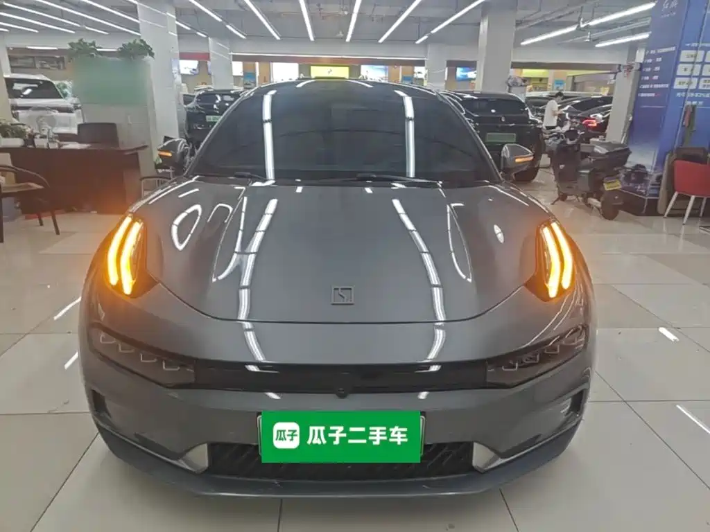 Zeekr 001 2022