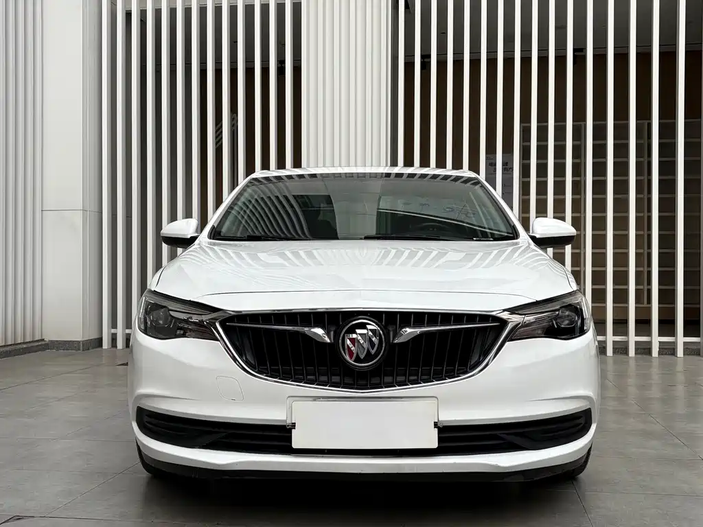 Buick Excelle 2018 — фото 2