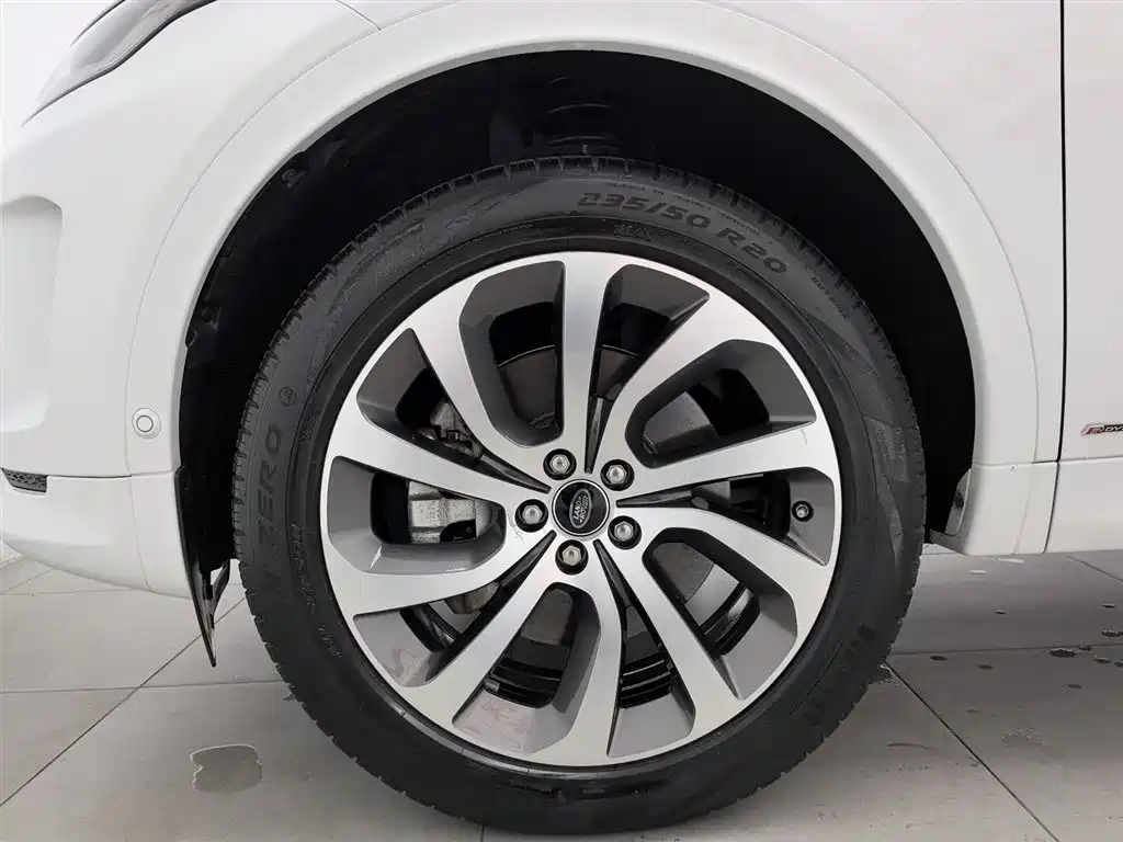 Land Rover Discovery Sport 2020 — фото 17