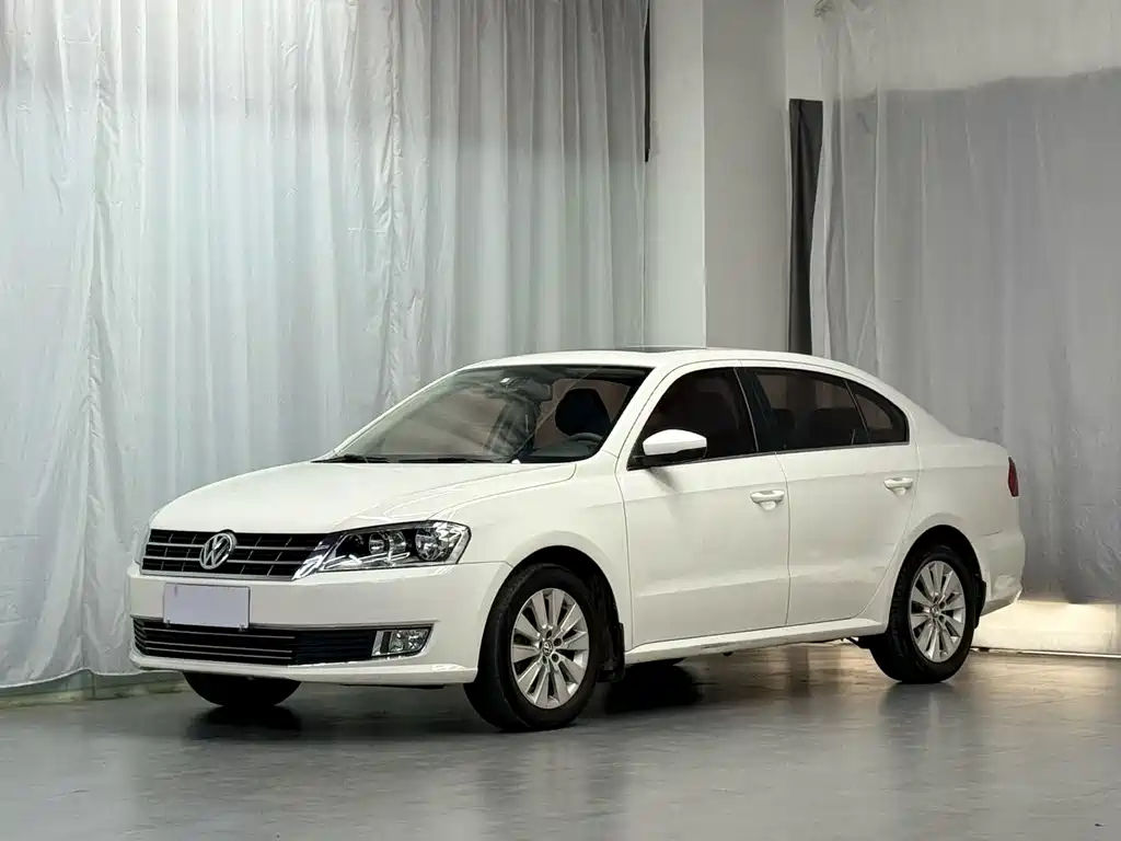 Volkswagen Lavida 2015