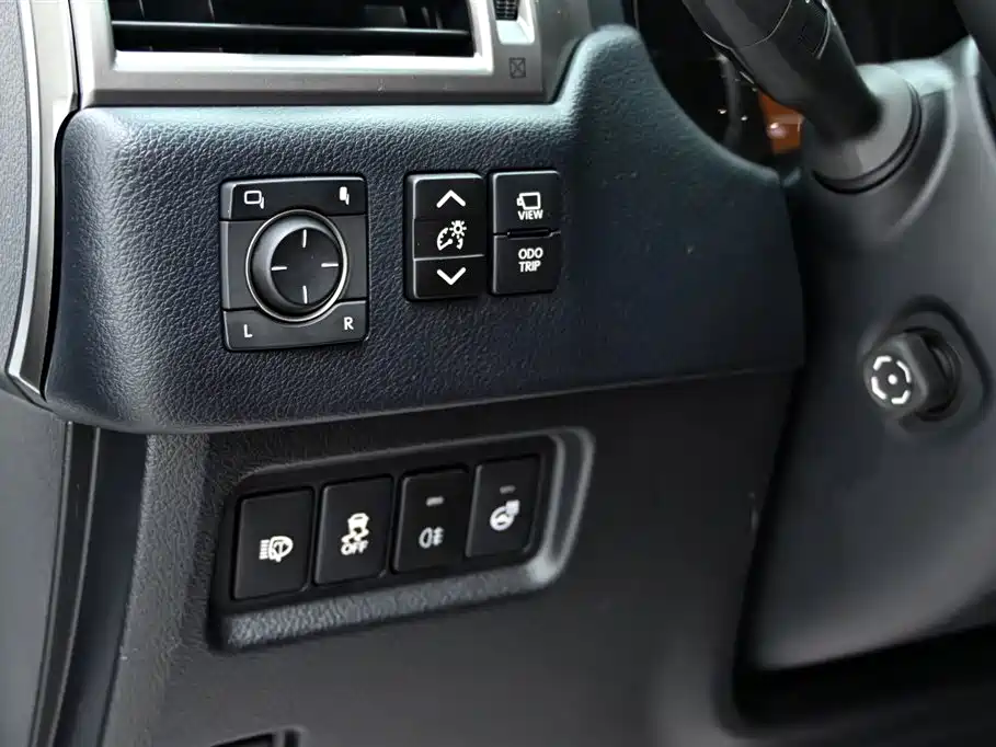 Lexus GX 2023 — фото 25