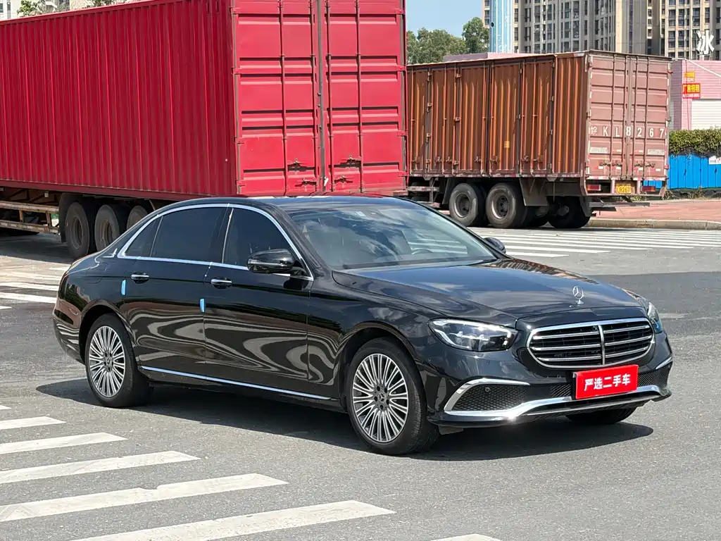 Mercedes-Benz E-Class 2023