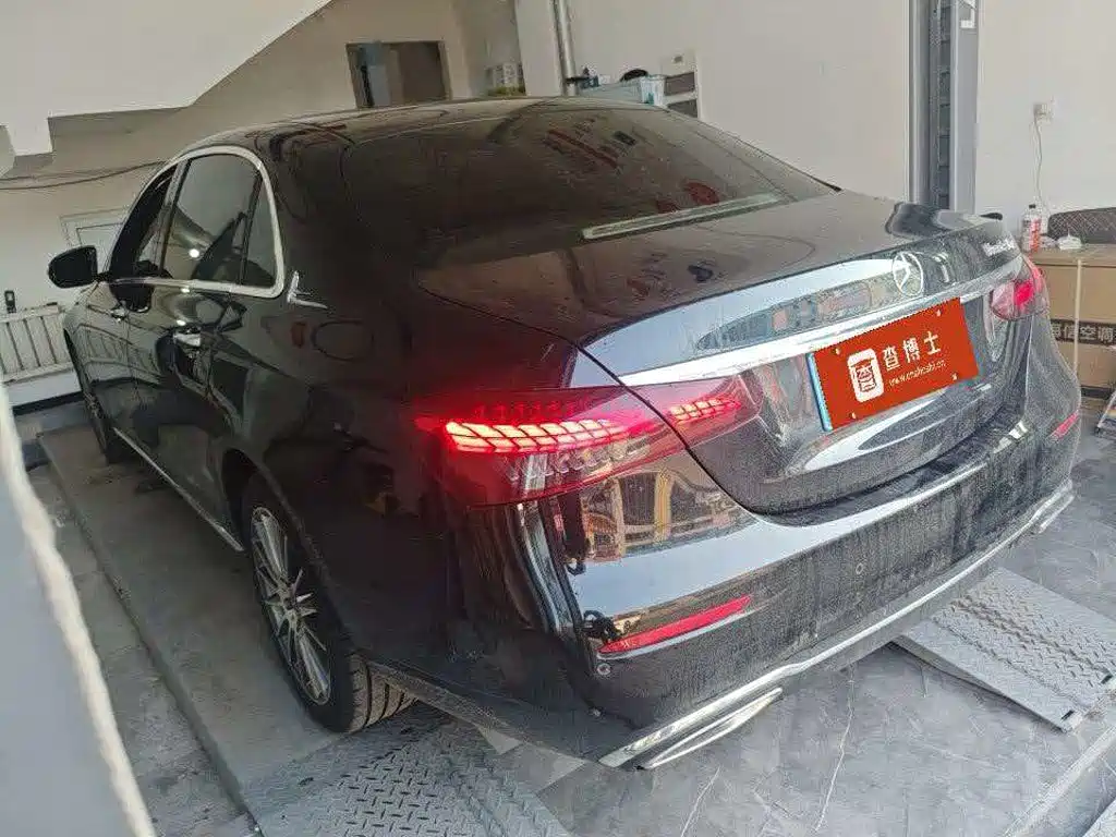 Mercedes-Benz E-Class 2022