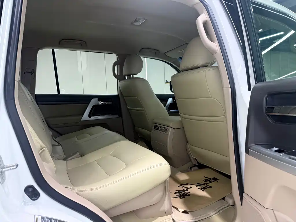 Toyota Land Cruiser 2015 — фото 17