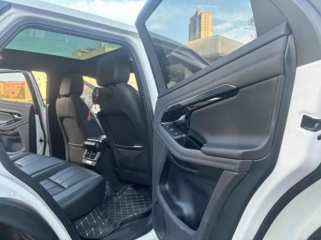 Land Rover Evoque 2020 — фото 12