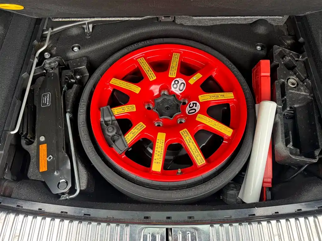 Porsche Cayenne 2014 — фото 44