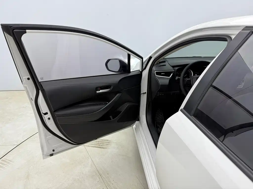 Toyota Corolla 2022 — фото 20