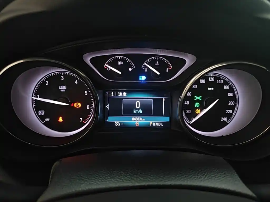 Buick Envision Plus 2018 — фото 12