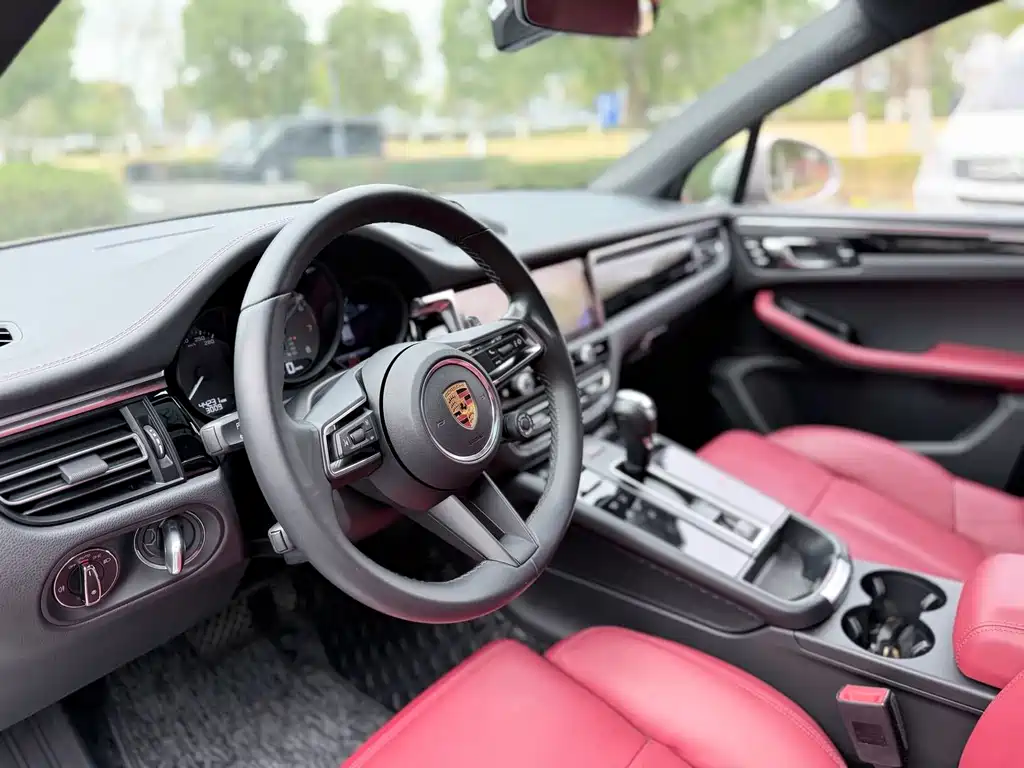 Porsche Macan 2022 — фото 15