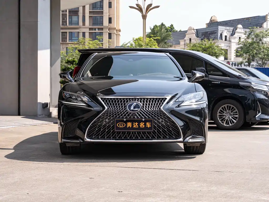 Lexus LS 2018