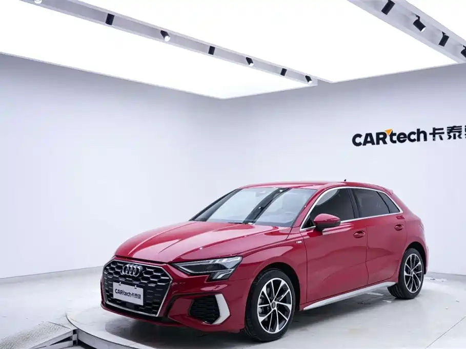Audi A3 2023 — фото 14