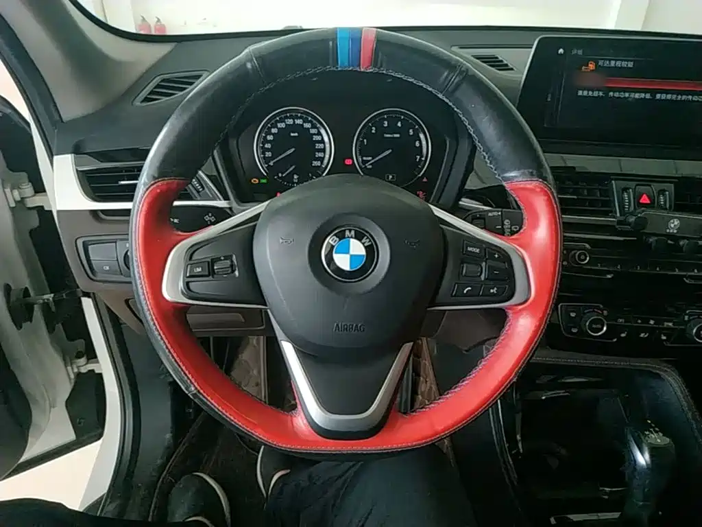BMW X1 New Energy 2020 — фото 11
