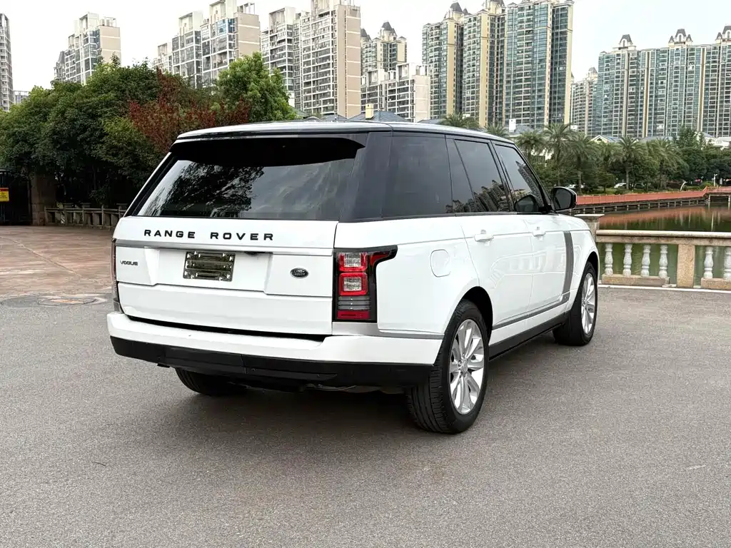 Land Rover Range Rover 2016 — фото 9