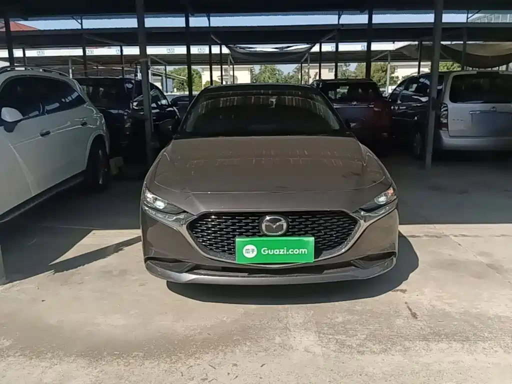 Mazda 3 Axela 2023