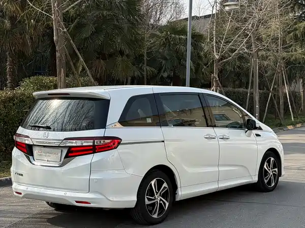 Honda Odyssey 2016