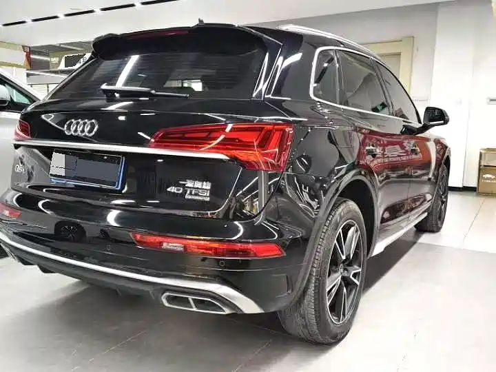 Audi Q5L 2022 — фото 5