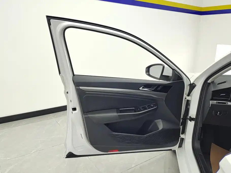 Volkswagen Bora 2021