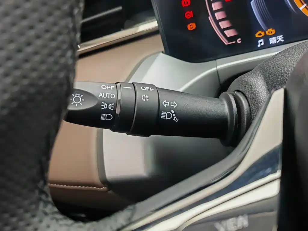 GAC Trumpchi GS4 2025 — фото 21