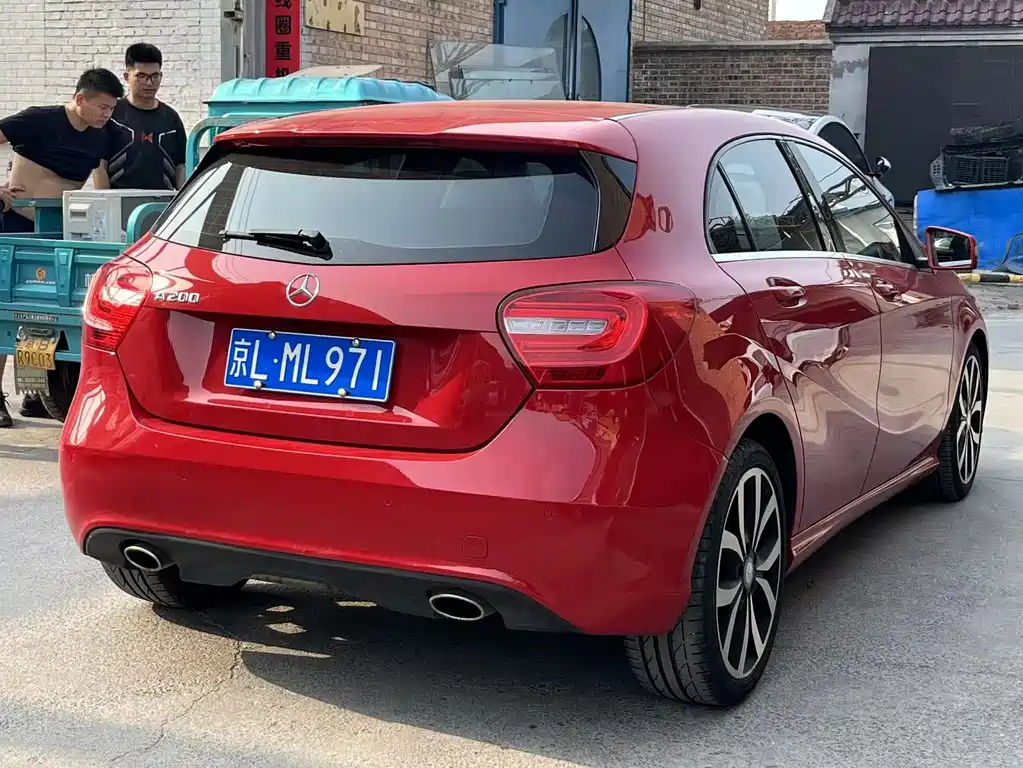 Mercedes-Benz A-Class 2015 — фото 14