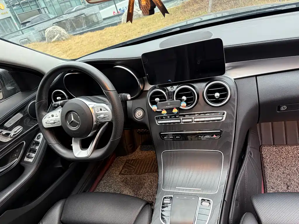 Mercedes-Benz C-Class 2020 — фото 35