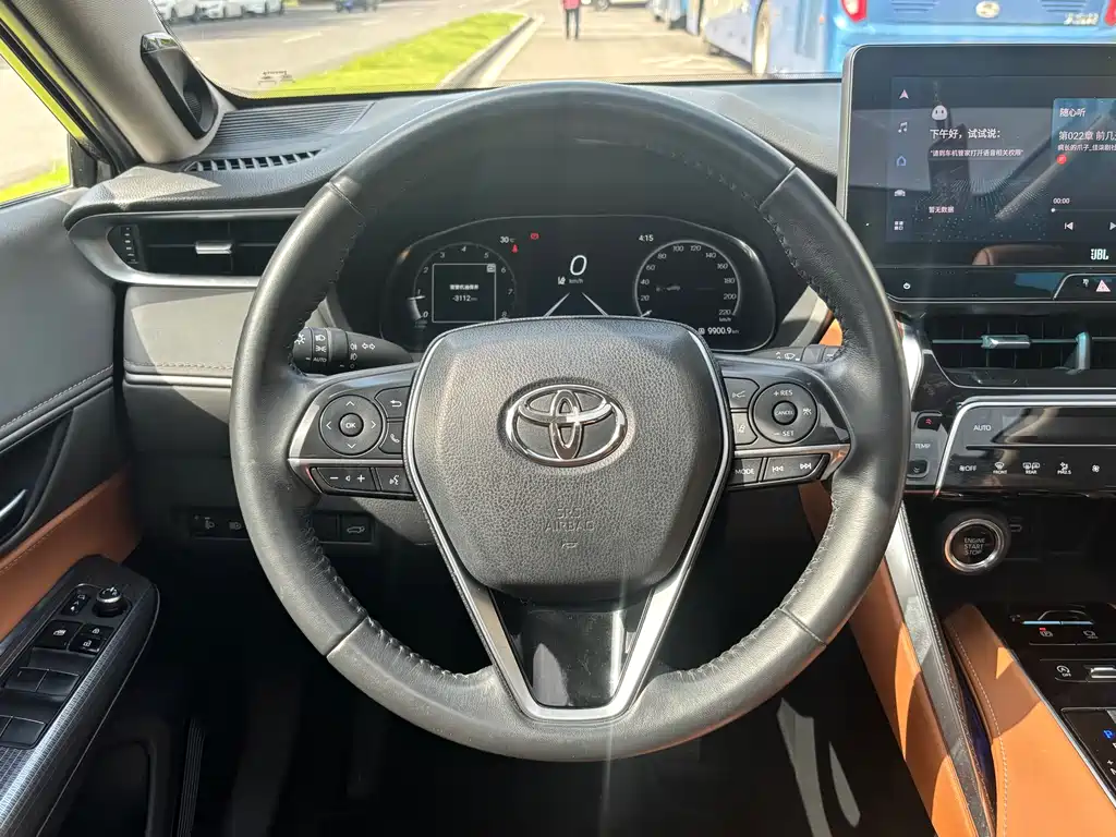 Toyota Venza 2023 — фото 11