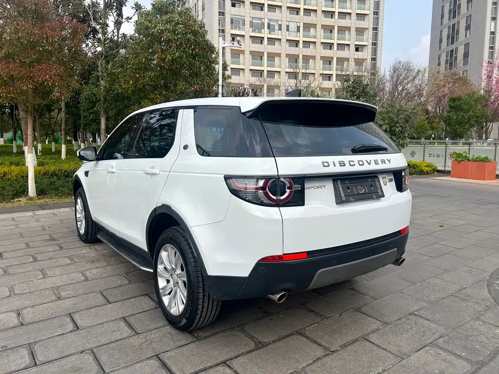 Land Rover Discovery Sport 2018 — фото 13