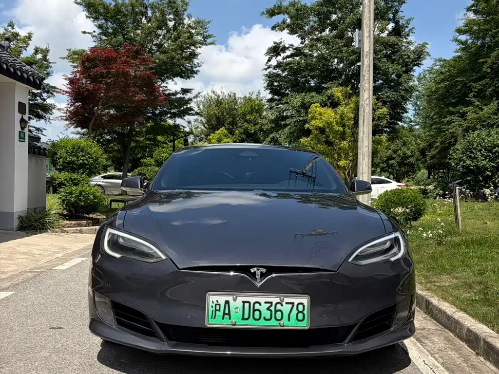 Tesla Model S 2017 — фото 4
