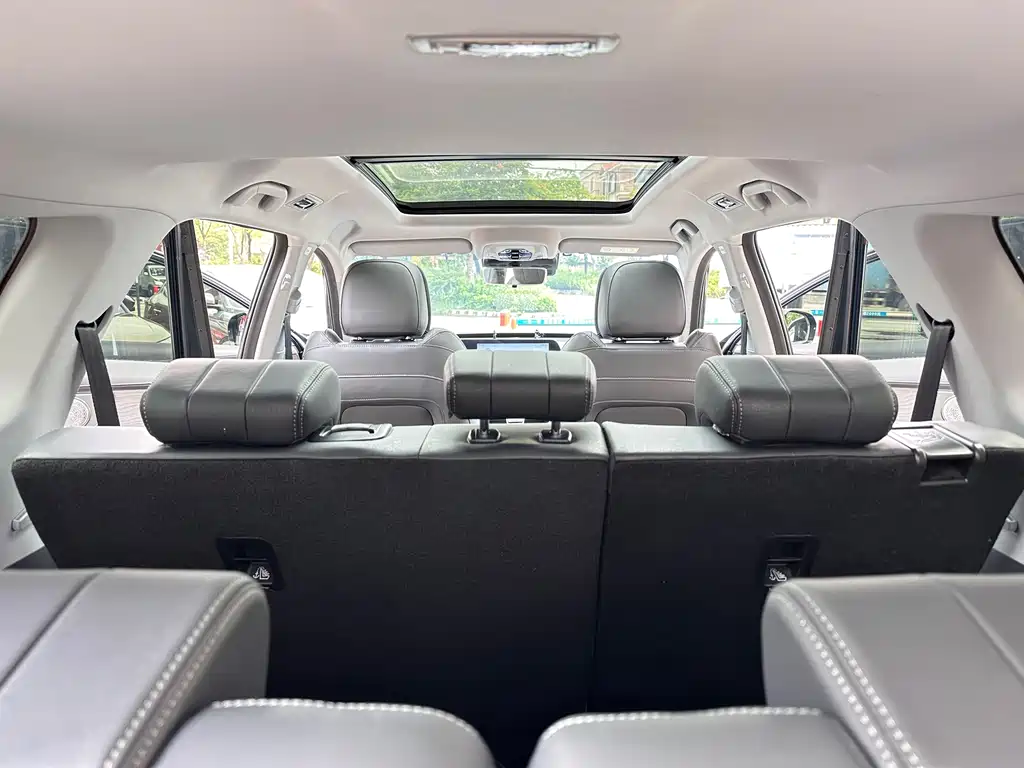 Chery Tiggo 8 PRO New Energy 2024 — фото 12