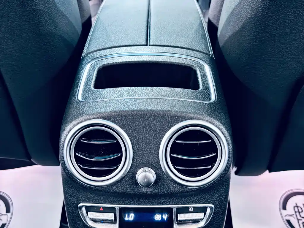 Mercedes-Benz GLC 2020 — фото 12