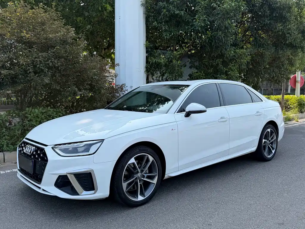 Audi A4L 2020