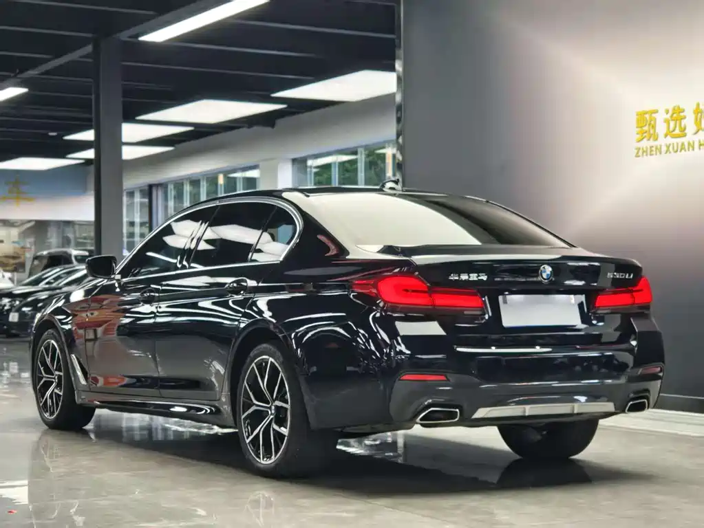 BMW 5 Series 2023 — фото 13