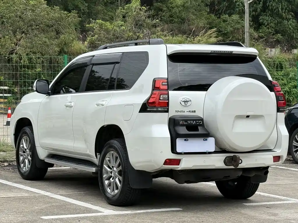 Toyota Prado 2019 — фото 7