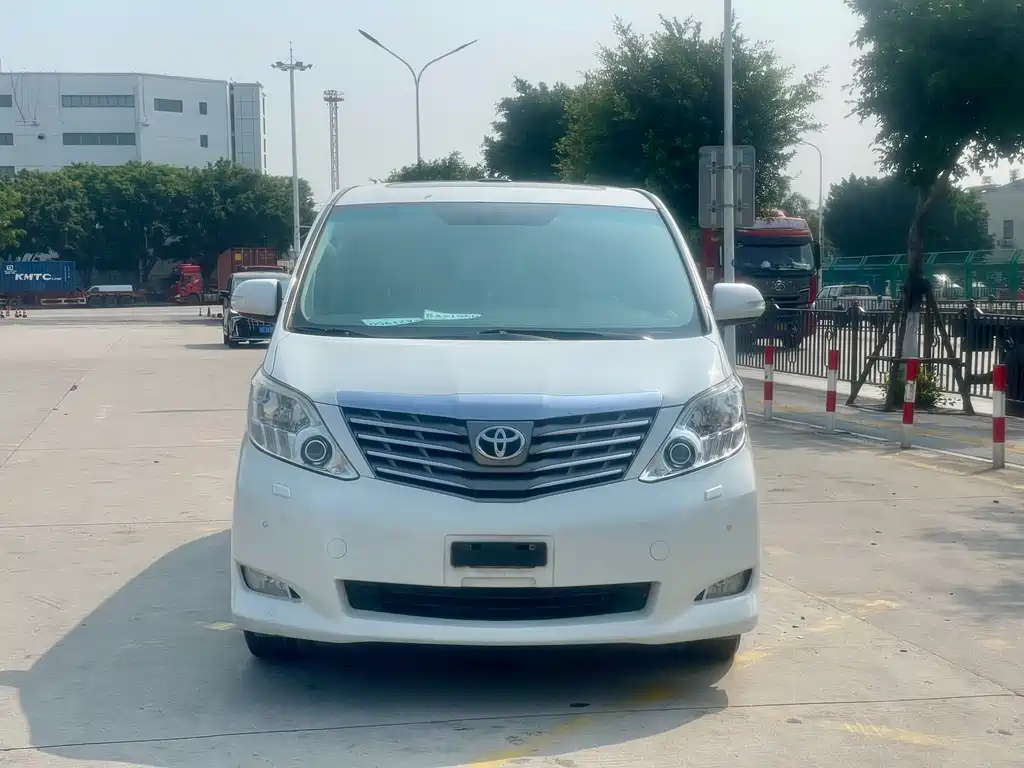 Toyota Alphard 2011 — фото 2