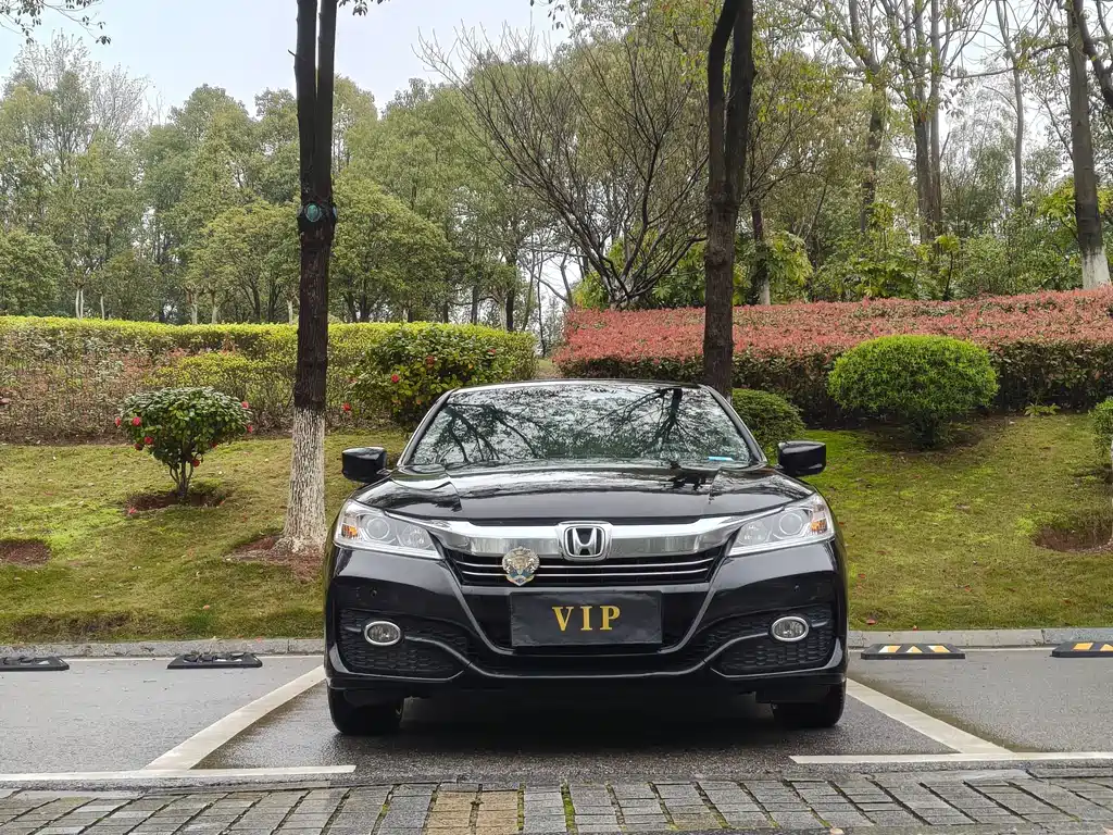 Honda Accord 2017 — фото 2