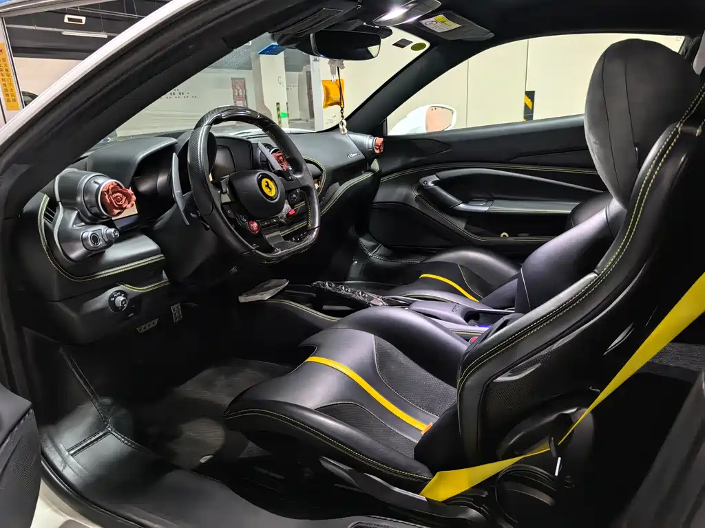 Ferrari F8 2023 — фото 6