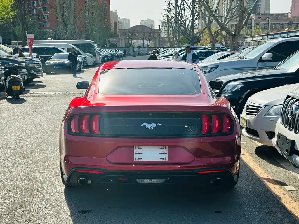 Ford Mustang 2019 — фото 5