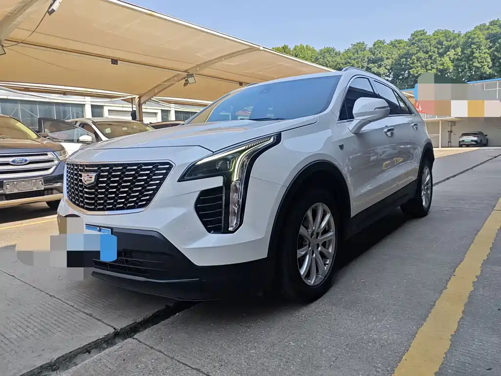 Cadillac XT4 2021 — фото 1