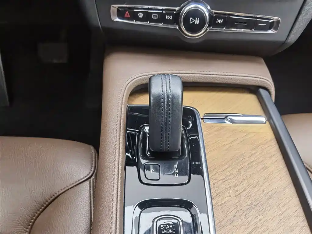 Volvo S90 2020 — фото 13