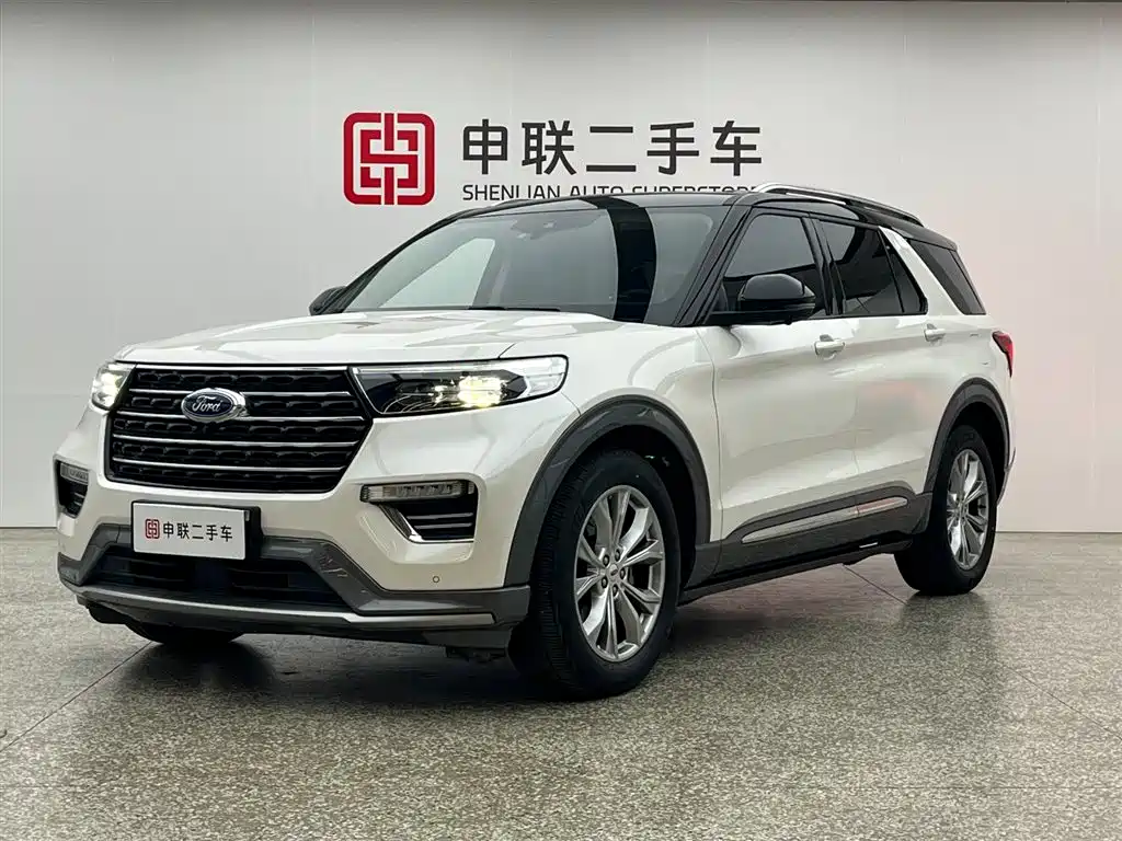 Ford Explorer 2021 — фото 1
