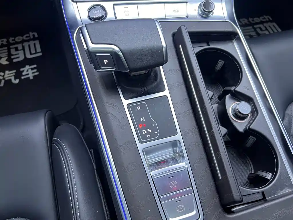 Audi A6L 2025 — фото 24