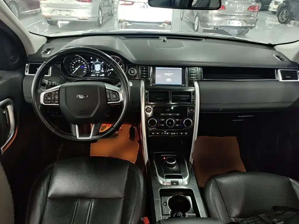 Land Rover Discovery Sport 2019 — фото 10