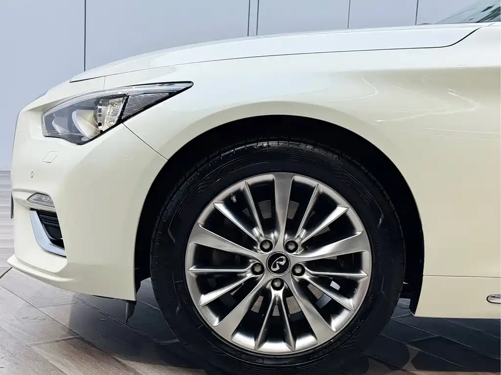 Infiniti Q50L 2020 — фото 25