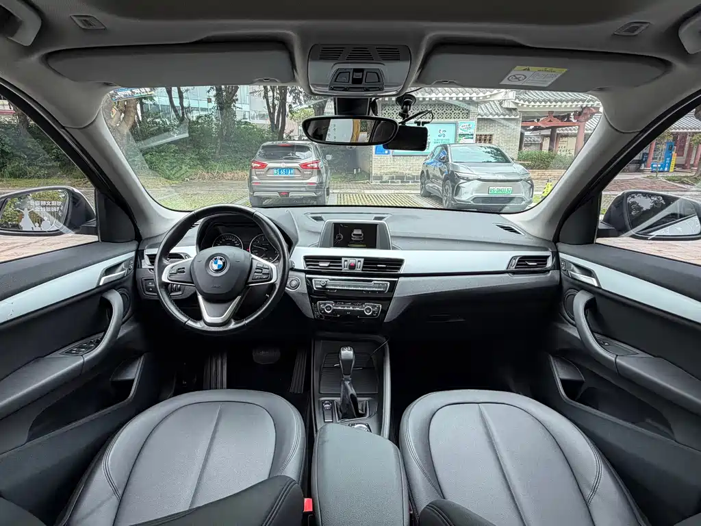 BMW X1 2017 — фото 15