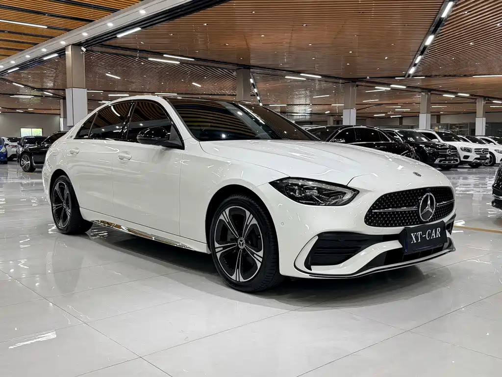 Mercedes-Benz C-Class 2021