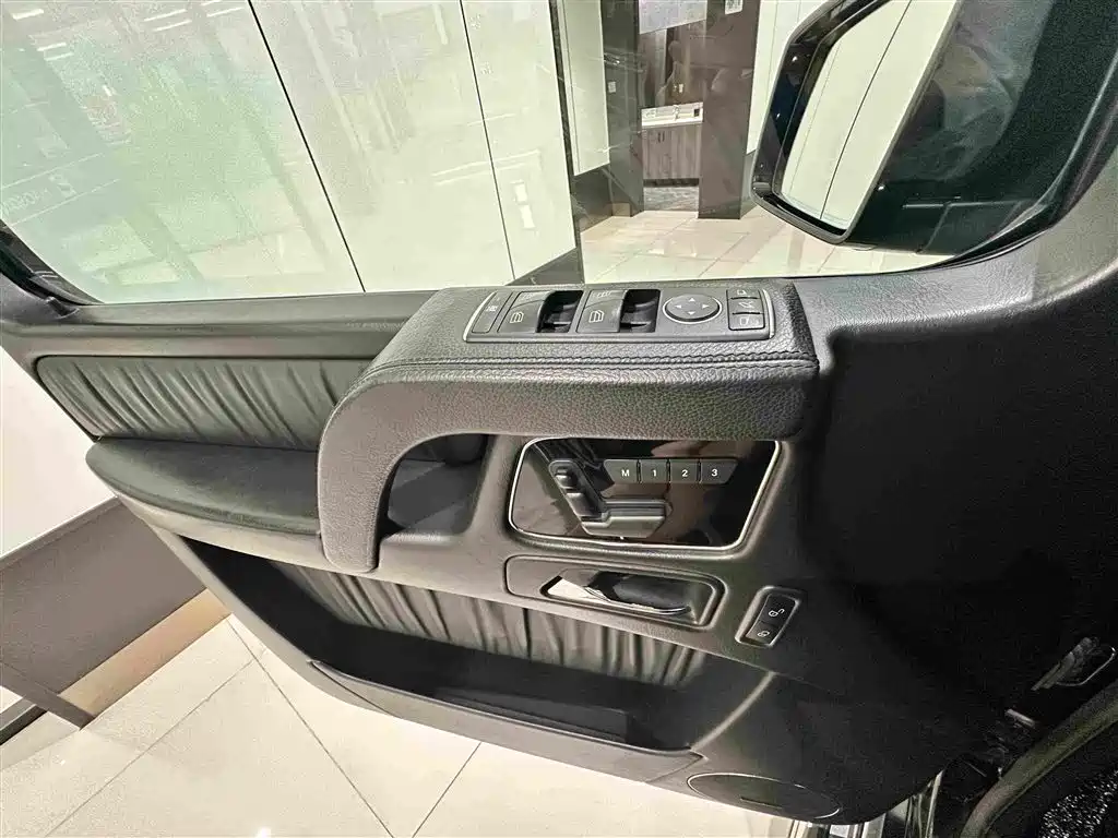 Mercedes-Benz G-Class AMG 2017 — фото 6